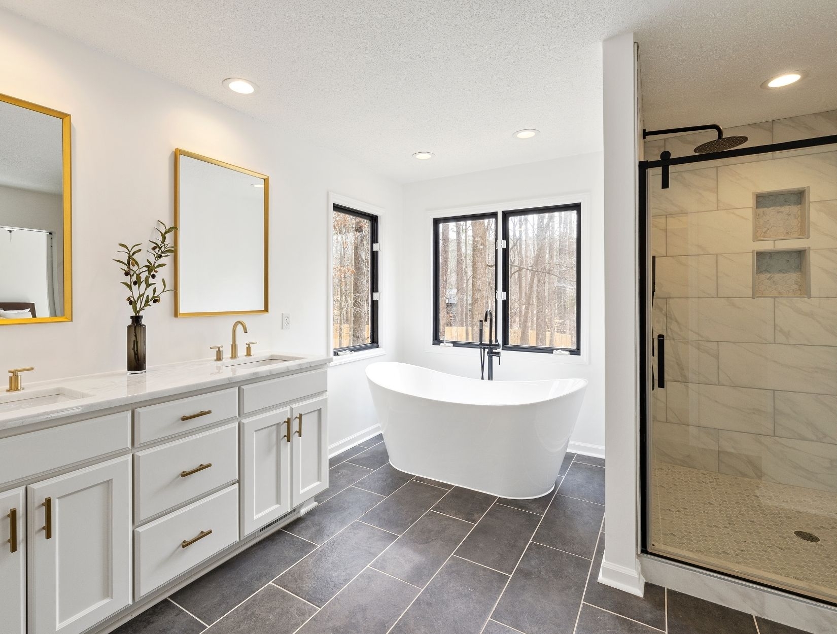 Thorough Cleaning for Hard-to-Reach Areas